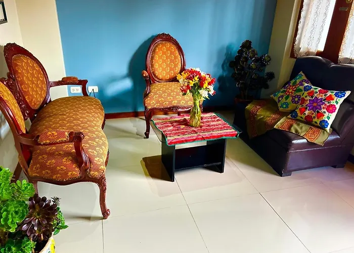 Plaza De Armas 8-minute 3br